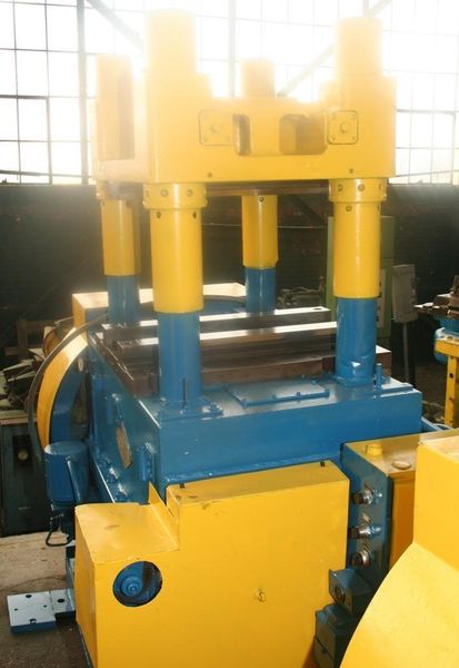 50 TON ALPHA 4 POST CUTOFF PRESS: STOCK 62200