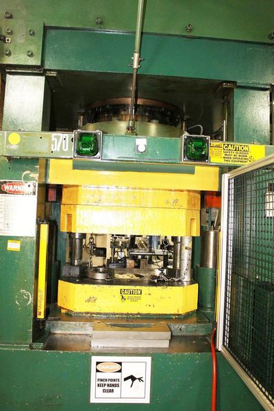 570 TON ADVANCED HYDRAULIC STRAIGHT SIDE PRESS: STOCK #59116