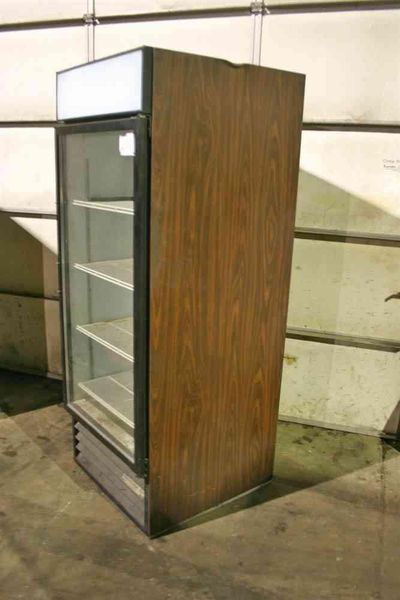 BEVERAGE AIR REFRIGERATOR:  STOCK #53028