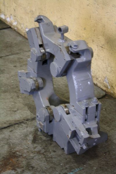 18" MONARCH 5 POINT ROLLER STEADY REST: STOCK #52250