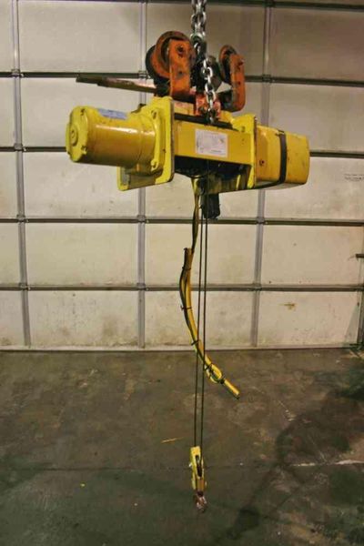 1 TON YALE ELECTRIC CABLE TYPE HOIST: STOCK #50132