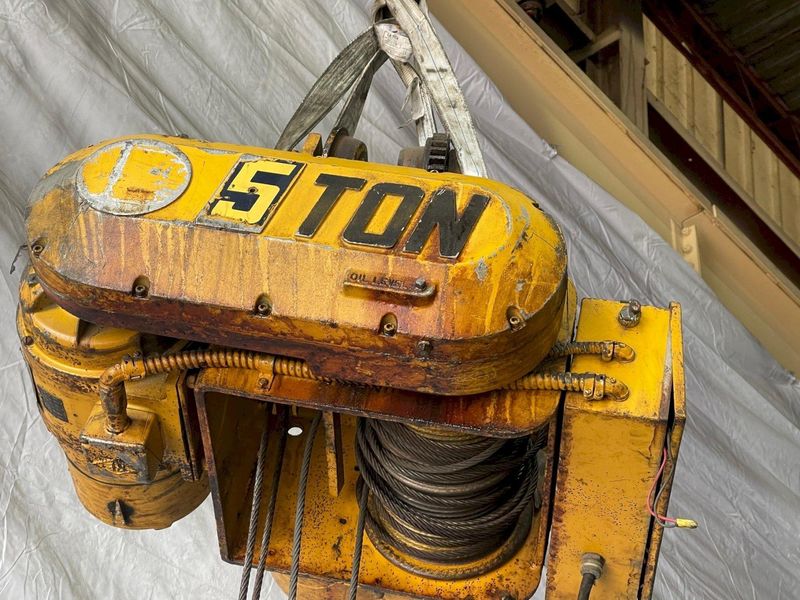 5 TON DETROIT HOIST WITH POWER TROLLEY: STOCK #62370
