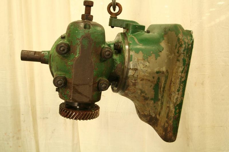 #5 KEARNEY & TRECKER VERTICAL MILLING HEAD:  STOCK #16666