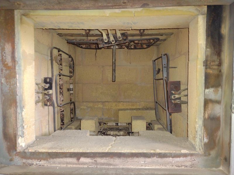 17" X 13" X 25" LINDBERG ELECTRIC FURNACE: STOCK #18853
