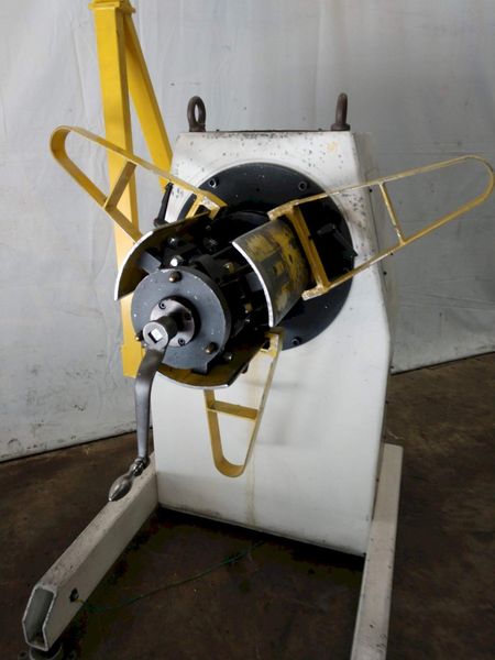1,100 LB X 16" GSW MODEL #MHM0.5/1250SO SERVO MOTORIZED COIL REEL UNCOILER, NEW 1996: STOCK 1298