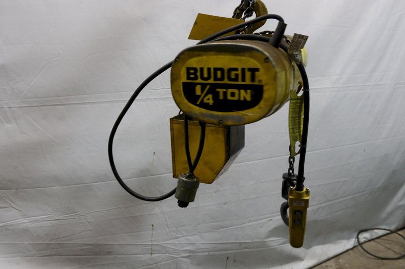 1/4 TON BUDGIT ELECTRIC POWERED CHAIN HOIST : STOCK #11990