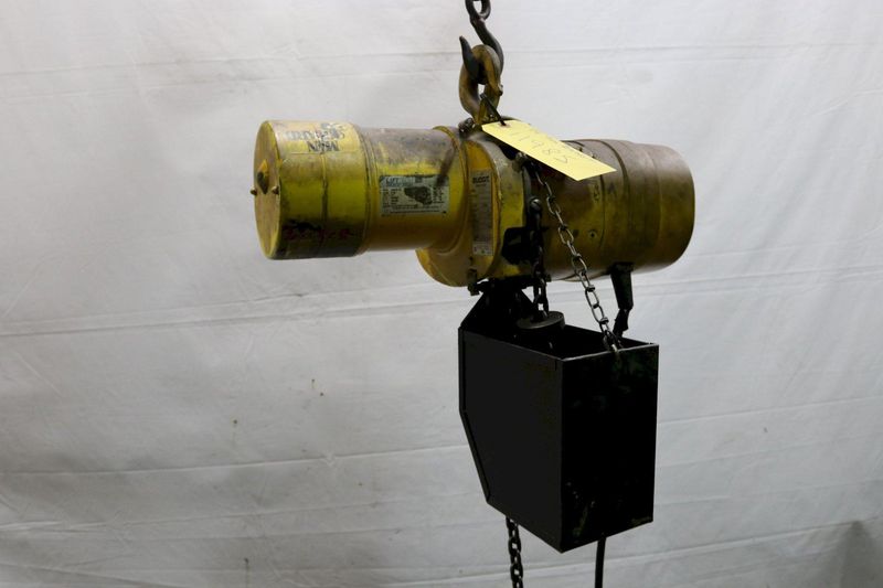 500 LB BUDGIT ELECTRIC POWERED CHAIN HOIST : STOCK #11985
