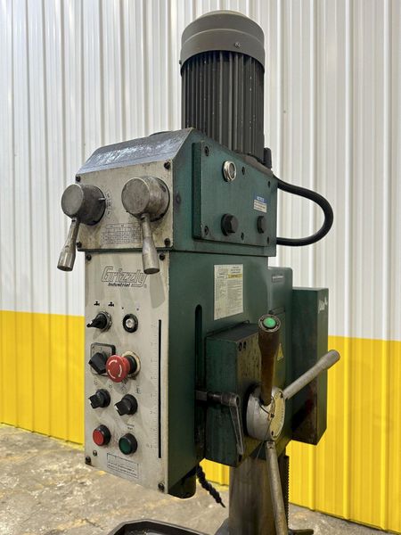27" GRIZZLY MODEL #G0756 HEAVY DUTY DRILLING & TAPPING SINGLE SPINDLE DRILL:: STOCK 16885