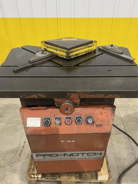6" X 6" PRO-NOTCH POWER CORNER NOTCHER: STOCK #20276