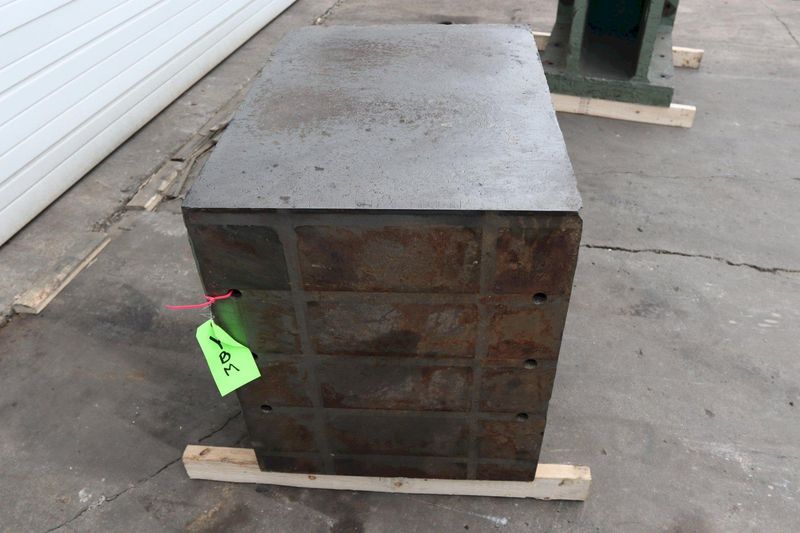 23" X 32" X 27" CAST ANGLE PLATE: STOCK #12241