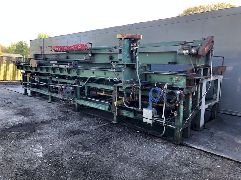 20' SUTTON POWERED INFEED & OUTFEED CONVEYORS / RACKS: STOCK #16743