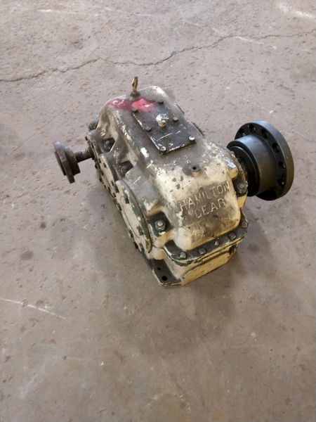 10 HP HAMILTON GEAR & MACHINE REDUCING GEAR BOX: STOCK #10828