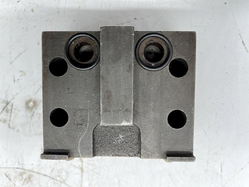 QUICK CHANGE TOOL HOLDER [USED] STOCK #15971