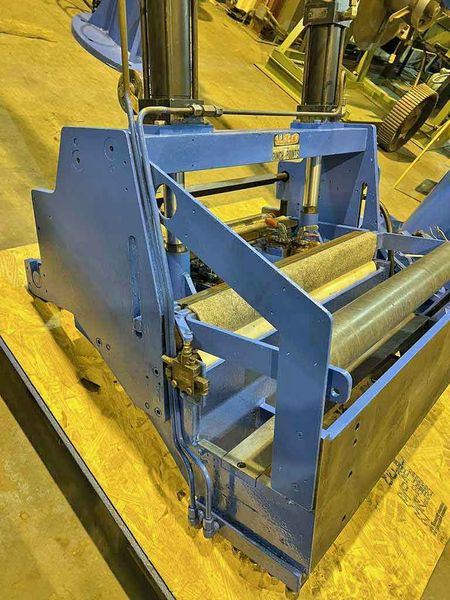 Tension Stand, Ruesch, 32" Wide