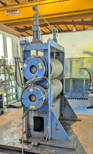 Tension Stand, Ruesch, 36" Wide