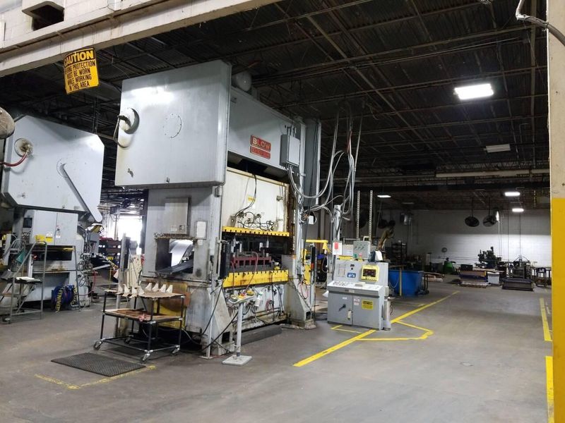 300 ton BLOW SE2-300-96-48 Straight Side Press