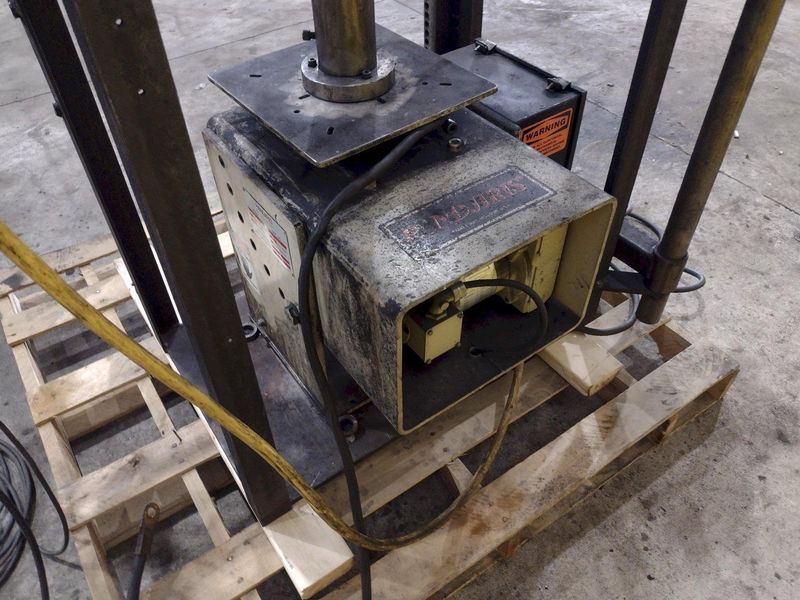 500 LB PANDJIRIS MODEL ALPHA 5-3 WELDING POSITIONER, 115 VOLT: STOCK #23360