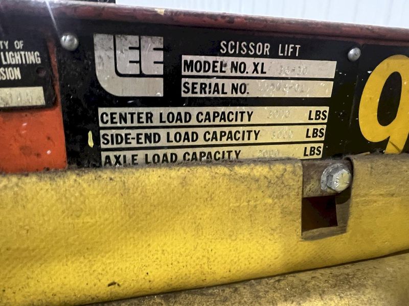 3,000 LB X 24" X 48" PRESTO MODEL XL36-30 HYDRAULIC POWER SCISSOR LIFT TABLE 110V: STOCK #20212