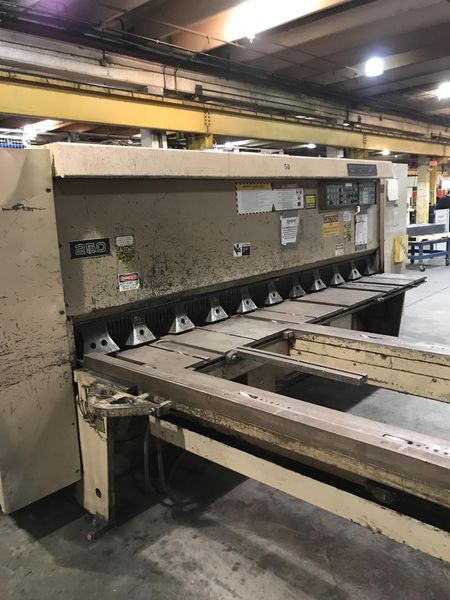 USED CINCINNATI 1/4" X 10' HYDRAULIC SHEAR WITH CNC FRONT AND REAR GAUGING MODEL 250HS 10, Stock