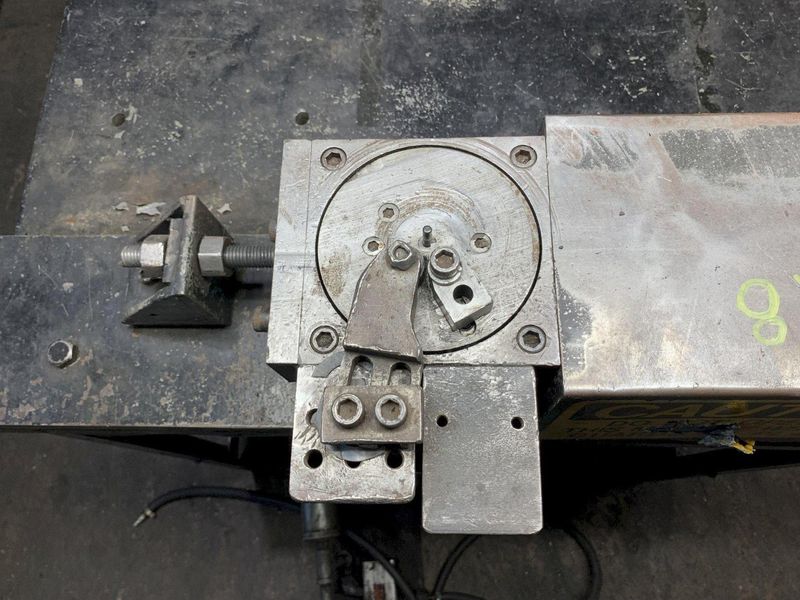 Pneumatic Bender