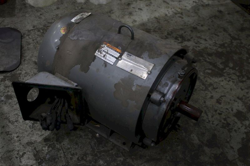 40 HP LINCOLN ELECTRIC MOTOR: STOCK #76579