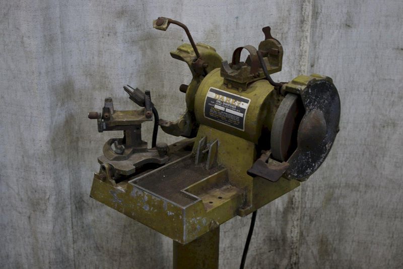 DARE DOUBLE END GRINDER:   STOCK #75725
