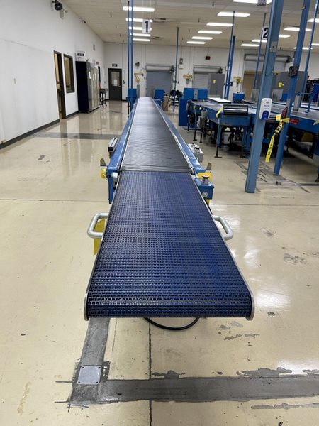 4' X 16' LIFT GATE POWER CONVEYOR: STOCK #75416