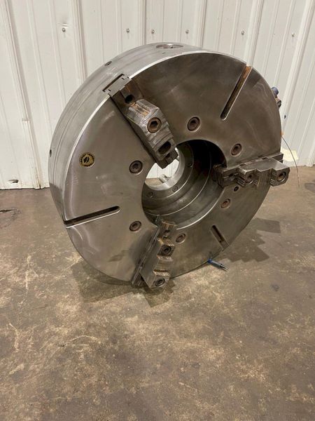24-3/4" BISON 3 JAW CHUCK: STOCK #75198
