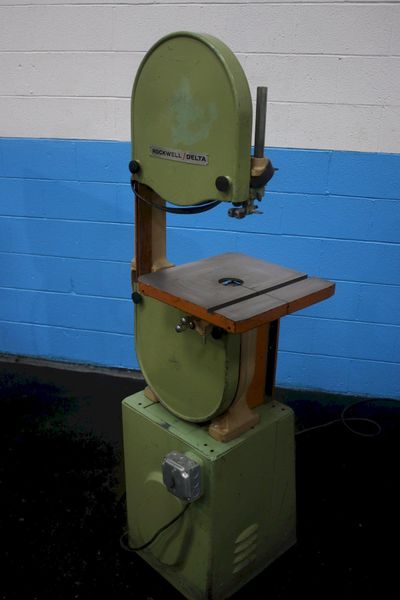 14"  DELTA(WOOD CUTTING) VERTICAL BANDSAW ROCKWELL DELTA SAW: STOCK #75114
