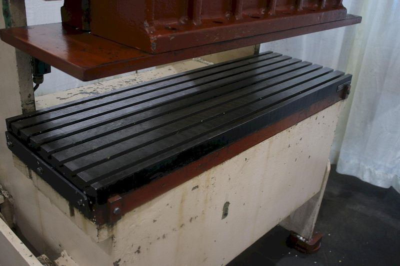 40 TON ROUSSELL DOUBLE CRANK GAP FRAME PRESS: STOCK #75133