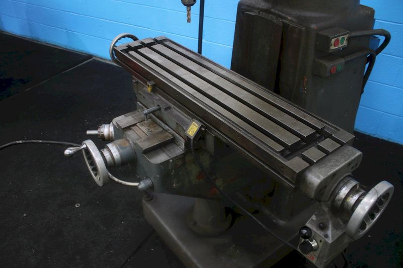 1-1/2 HP EXCELLO RAM TYPE VERTICAL MILL: STOCK #75094