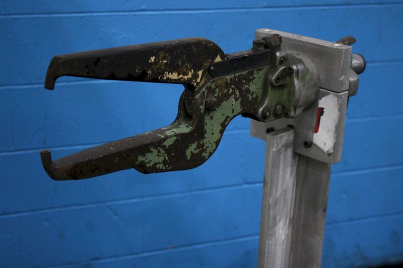 SPOT WELDER: STOCK #74904