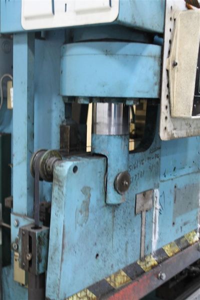 55 TON X 6' NIAGARA HYDRAULIC PRESS BRAKE: STOCK #61951