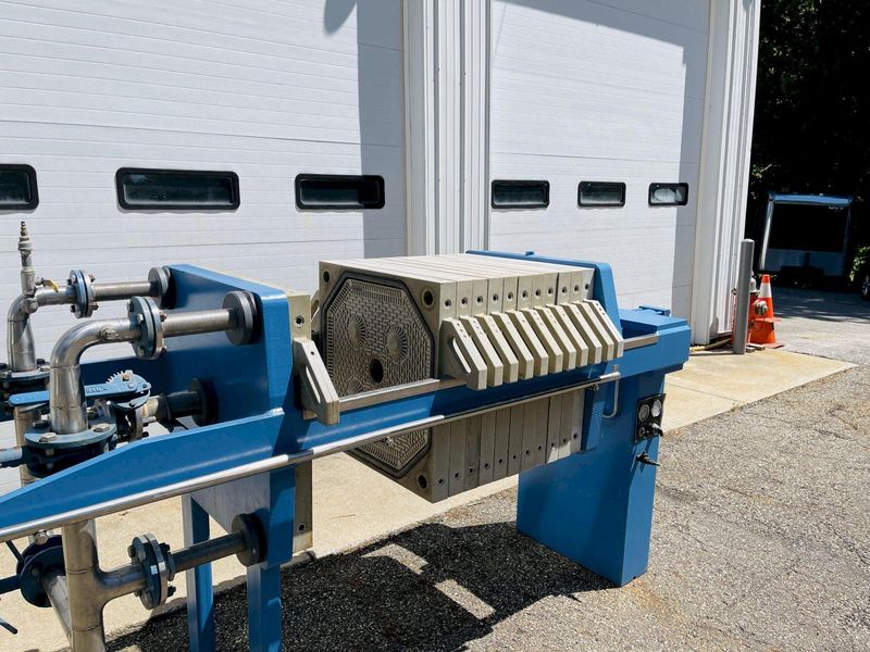 JWI J-Press, 3 Cubic Foot - 11 Plate Gasketed Hydraulic Filter Press - 630mm Plates