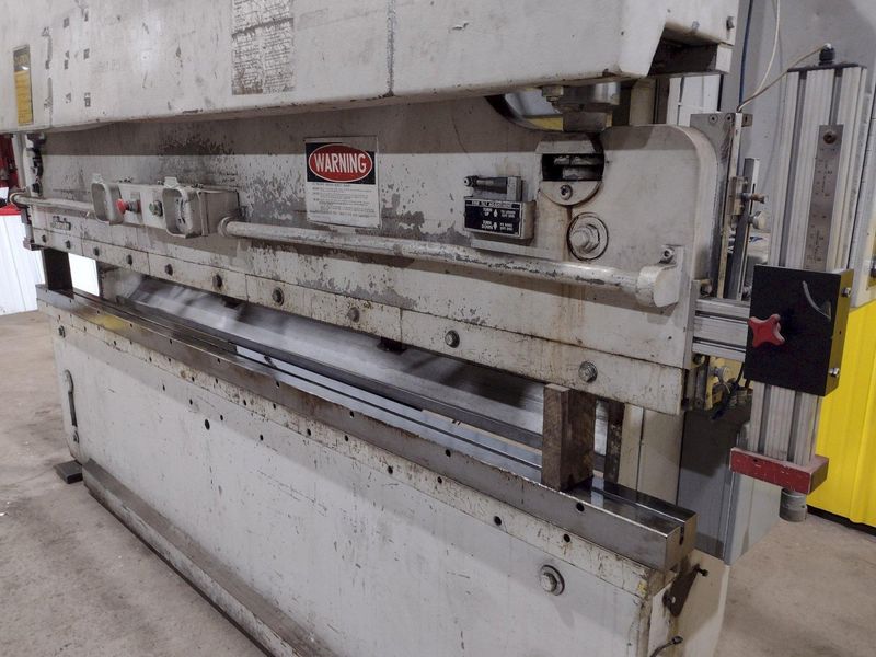 55 TON X 10' PACIFIC MODEL J55-10 HYDRAULIC PRESS: STOCK #10653