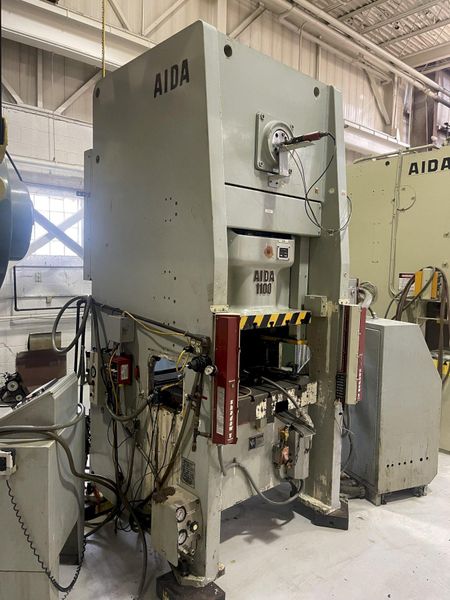 121 ton Aida NS1-1100 Single Point Eccentric Geared Straight Side Mechanical Metal Stamping Pres