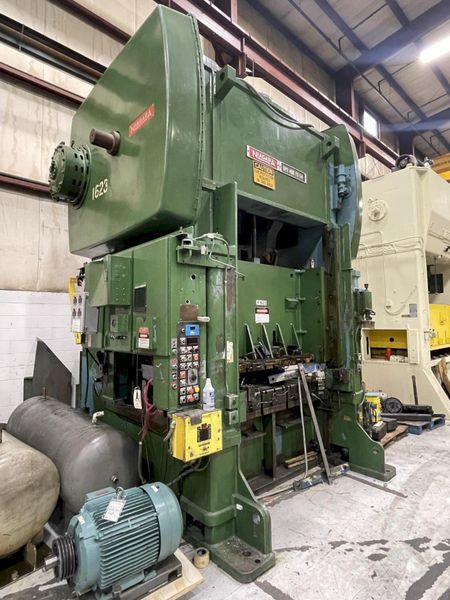 400 ton Niagara BP2-400-72-54 Used Straight Side Mechanical Metal Stamping Press For Sale, Year