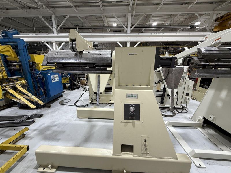 24,000 lbs. x 32" Width Minster Conventional Heavy Duty Servo Coil Feed Line, Model MRH20-38S /