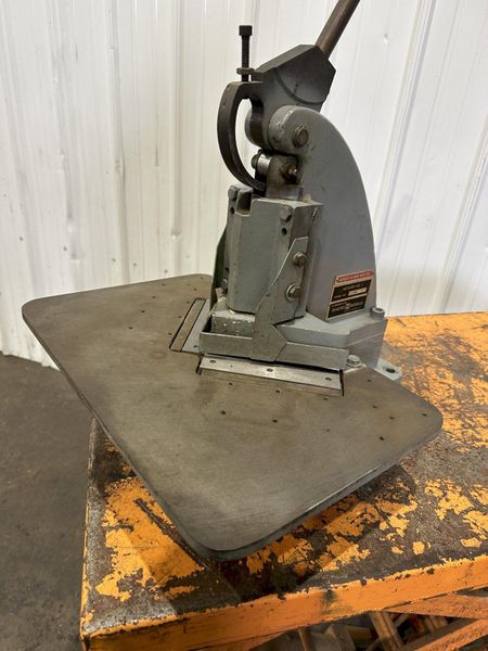 6" X 6" X 16 GA DIACRO HAND NOTCHER: STOCK #77075