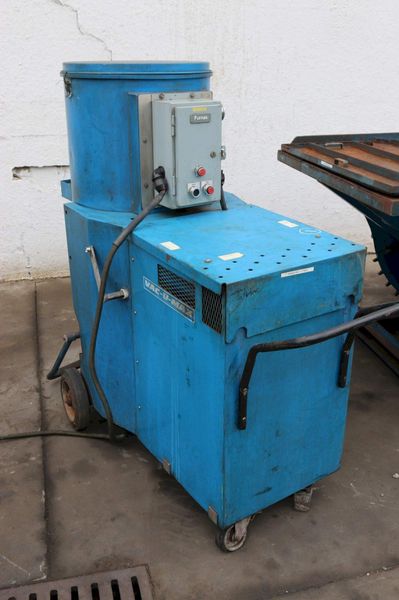 VAC-U-MAX MODEL 6.865 DUST COLLECTOR VACUMM W/ HOPPER: STOCK #70595