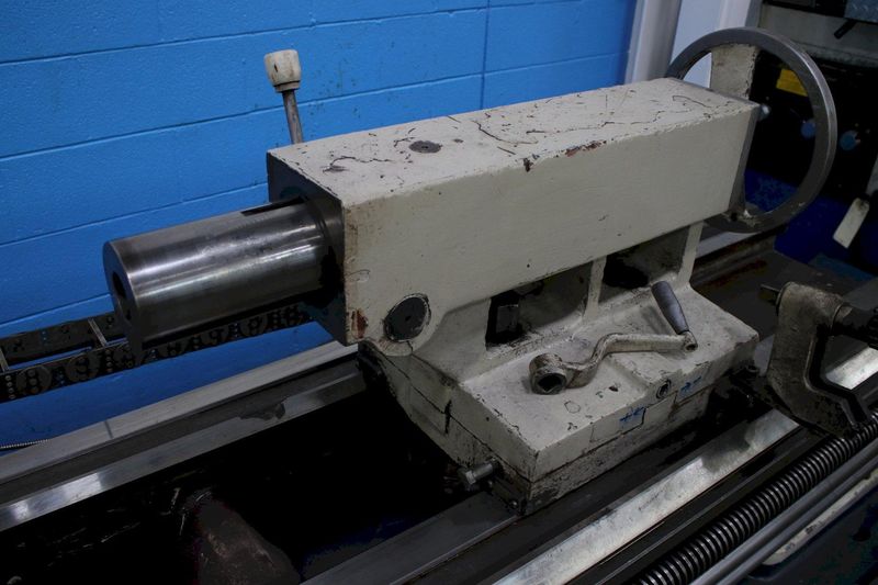 24-3/4" X 118" SHENYANG GAP BED ENGINE LATHE LOT #74025