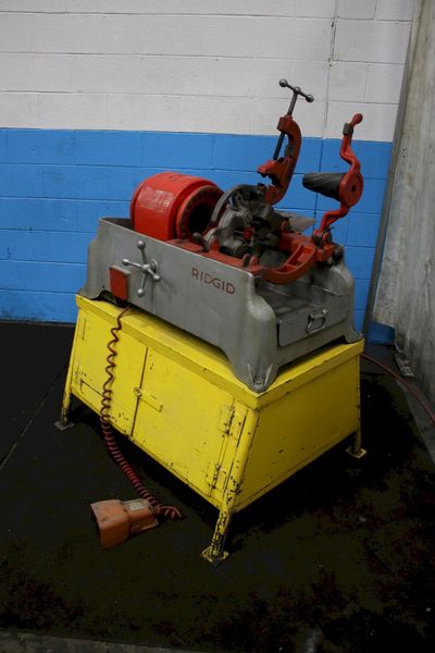 4" RIDGID MODEL #444 PIPE & BOLT THREADER: STOCK 76018