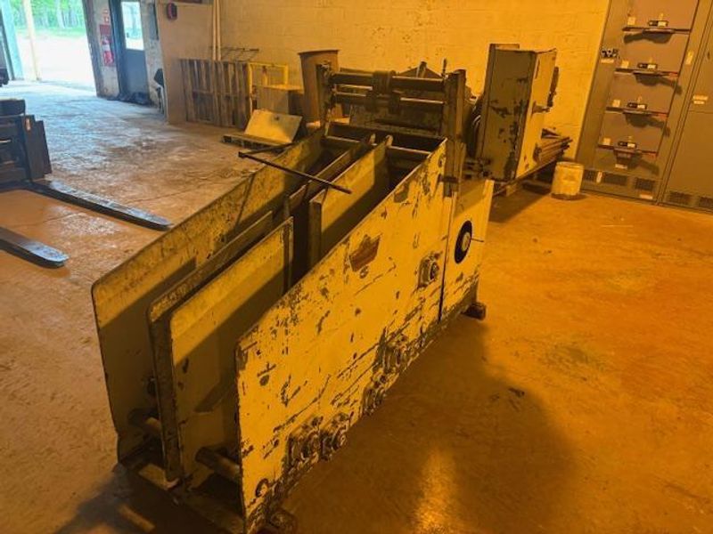 3000 LB X 12" X .125" COOPER WEYMOUTH PETERSON COIL CRADLE STRAIGHTENER