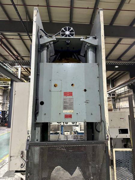 220 AIDA GAP FRAME STAMPING PRESS