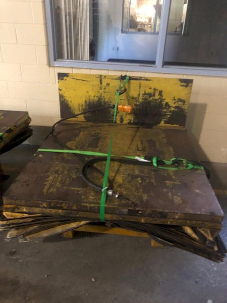 4000 LB ECOA LIFT AND TILT TABLE