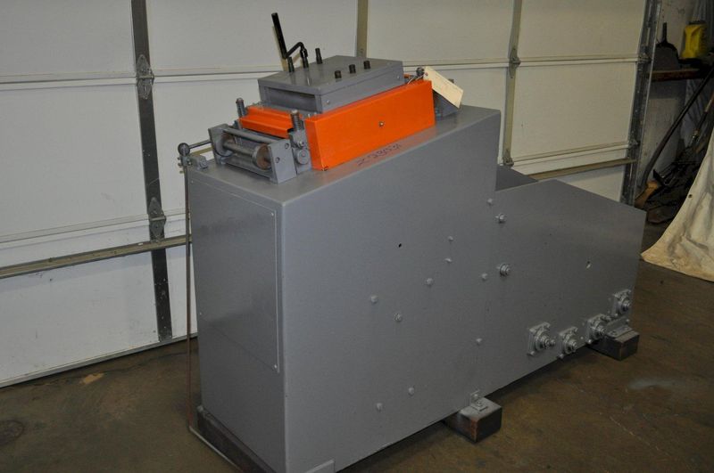 3000 LB X 10" X .125" Jaco Coil Cradle Straightener