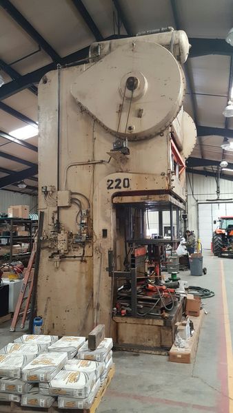 150 TON VERSON DOUBLE CRANK GAP FRAME PRESS