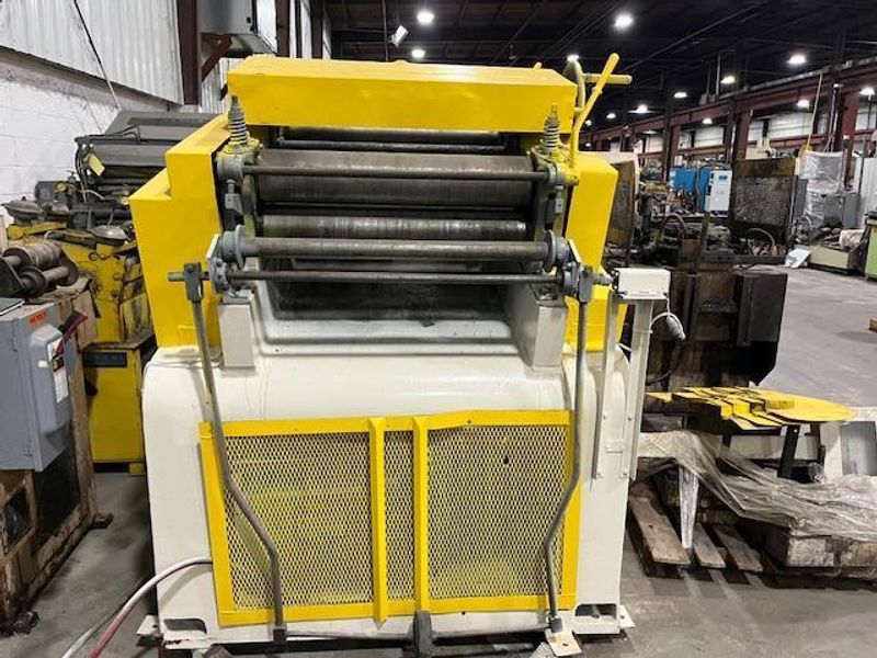 10,000 LB x 32" x .125" LITTELL CRADLE STRAIGHTENER