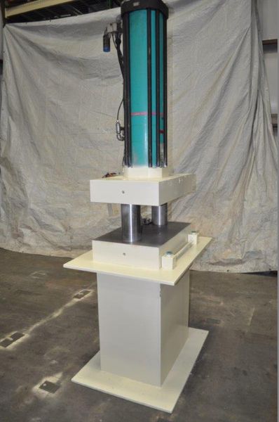 100 TON TOX - PRESSOTECHNIK AIR OVER HYDRAULIC PRESS
