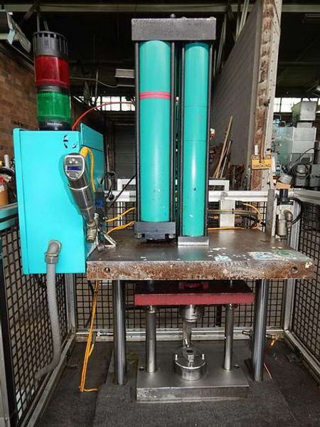 4 TON TOX PRESSOTECHNIK